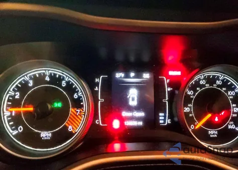 2015 Jeep Cherokee Latitude z USA, uszkodzony, nr VIN 1C4PJMCSXFW753184